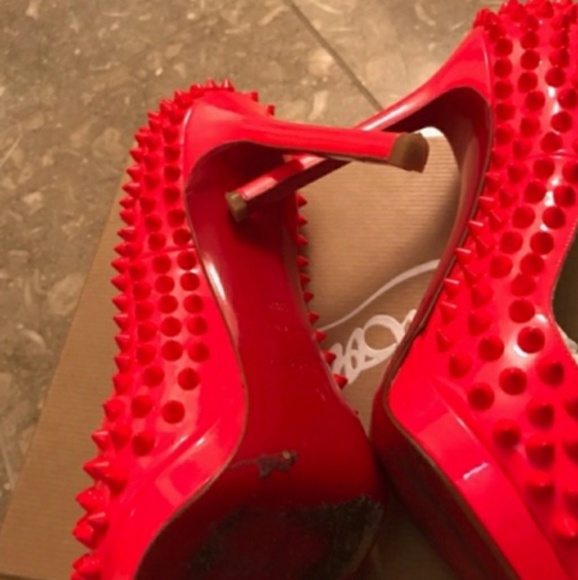 Christian Louboutin Pigalle Plato Spikes - Picture 3 of 8